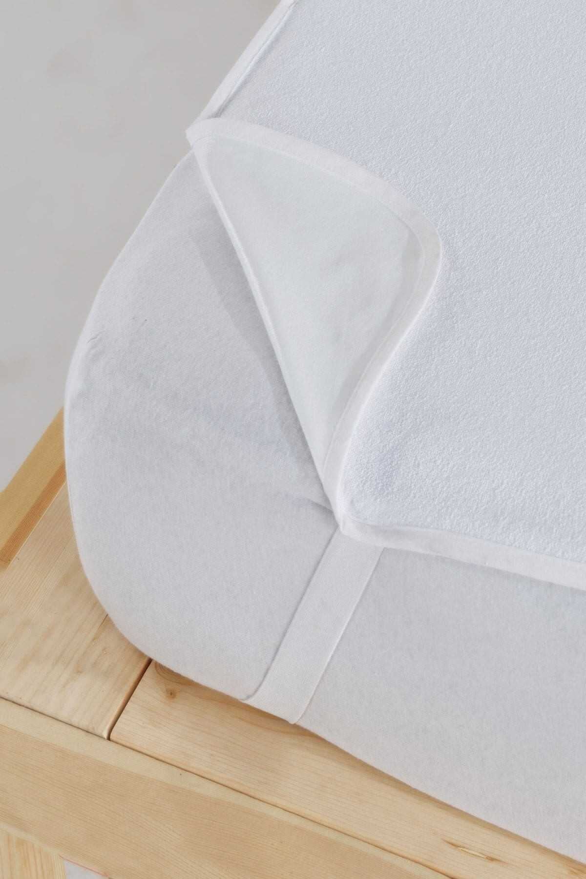 120x200 Waterproof Single Mattress Protector with Cotton Corner Elastics