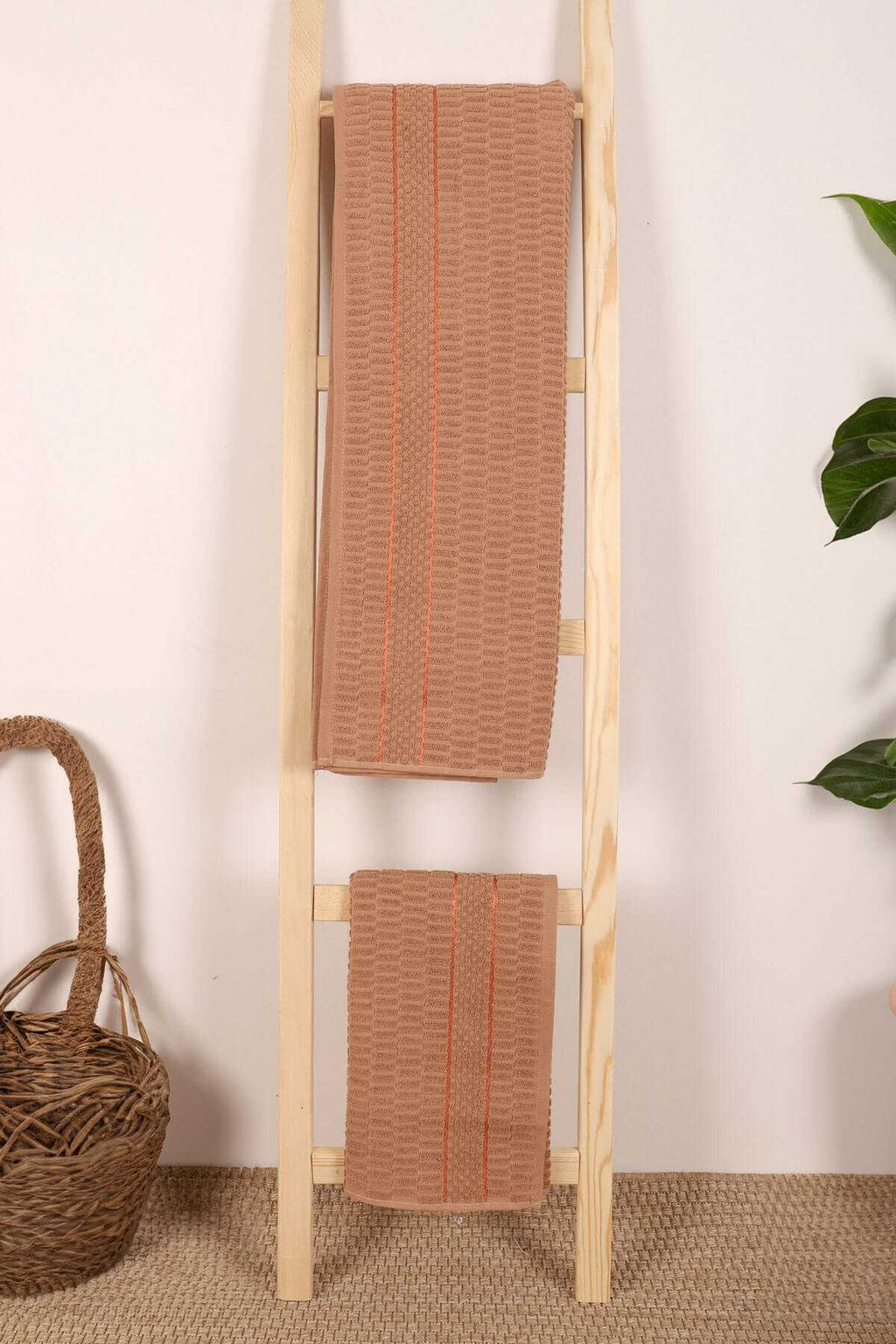 2 Piece Bathroom Towel Set 100% Cotton Rod Pattern Brown